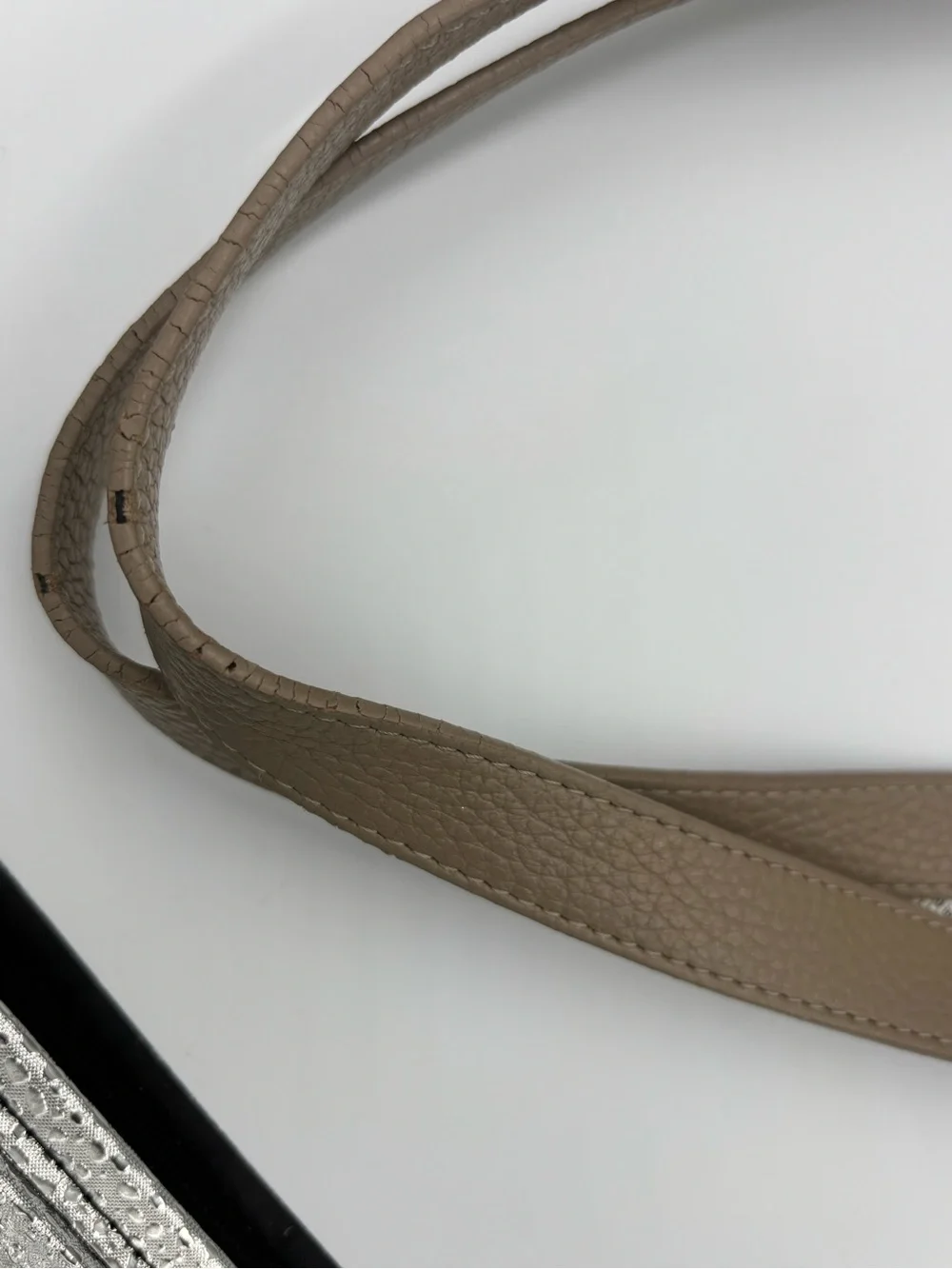 Cuyana Classic Pebble Leather Tote Cappuccino Taupe Large